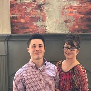 Meet your Posher, Debbie